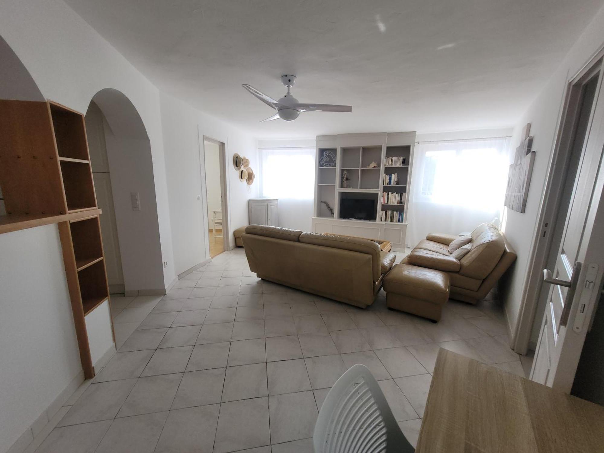 A Louer Haut De Villa 4 Pieces A Sainte-Maxime Golfe De St-Tropez Esterno foto